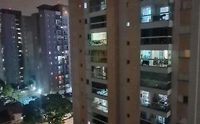 Apto 8° Andar, 4 Min Do Shopping.